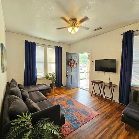 Cool And Calm Place To Live Memphis Exterior photo