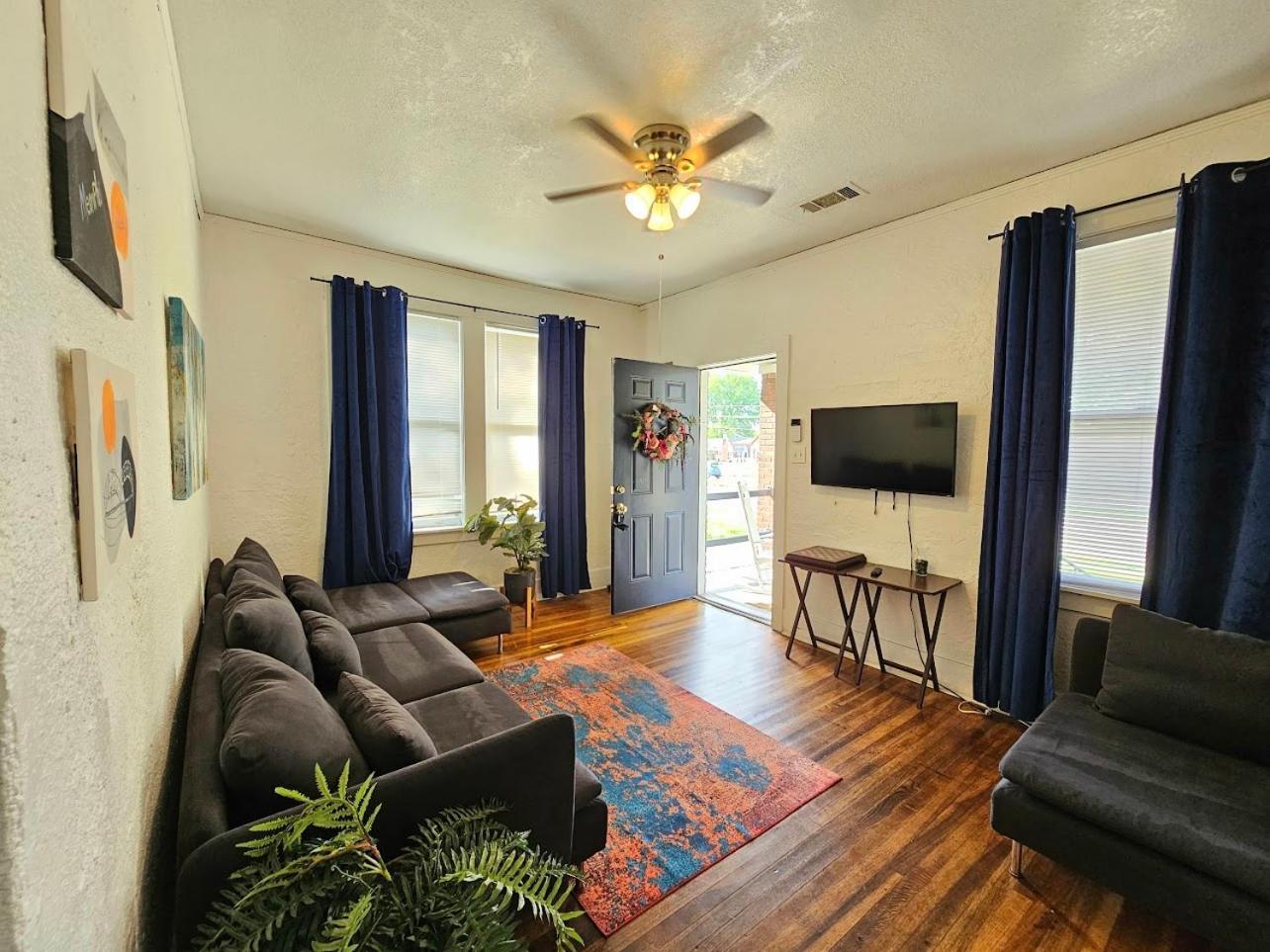 Cool And Calm Place To Live Memphis Exterior photo